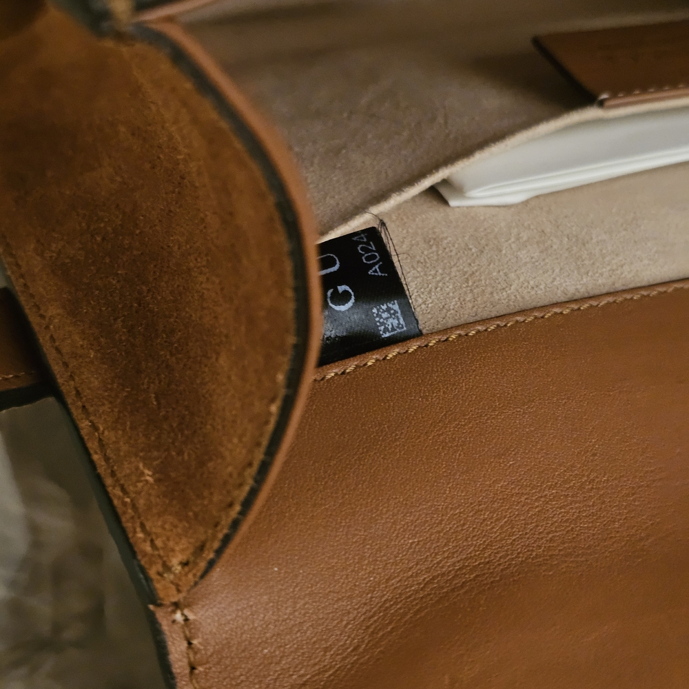 Gucci Brown Suede Shoulder Bag - Picture 16 of 16